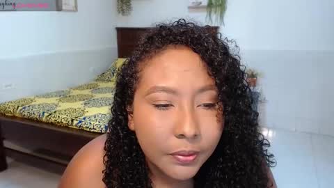 Snapshot of caroldelatorre chatting on 09.13.25 Carol de la torre online show from 09.13.25
