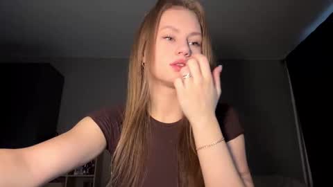 Snapshot of carolecronan chatting on 12.22.25 Lisa online show from 12.22.25