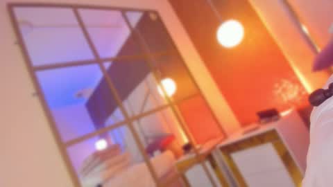 carolinaa_suarez online show from 10.10.25