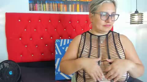 Carolina online show from 10.15.25