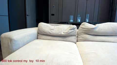 Snapshot of carolinaherera chatting on 12.14.24 Lina.I will online 1 December   online show from 12.14.24
