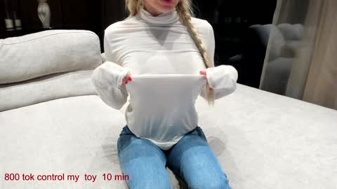 Snapshot of carolinaherera chatting on 12.28.24 Lina.I will online 1 December   online show from 12.28.24