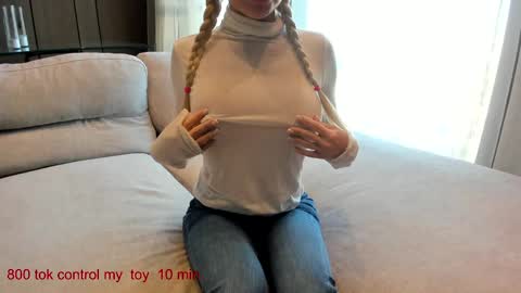 Snapshot of carolinaherera chatting on 02.28.25 Lina.I will online 1 December   online show from 02.28.25