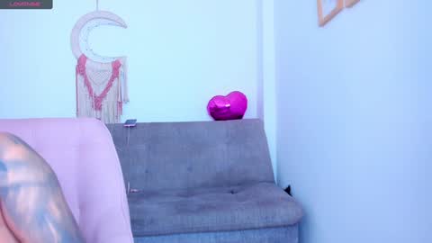 Carolina online show from 12.18.24