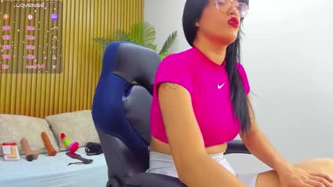 c a r o l i n e online show from 09.27.25