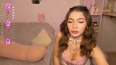 Snapshot of caroline_brown0 chatting on 12.28.24 Caroline online show from 12.28.24