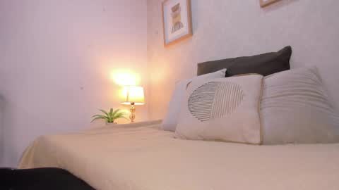  Caroline  online show from 04.16.26