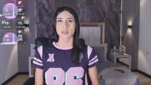 caroline_foster1 online show from 01.14.26