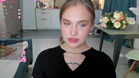 Caro online show from 12.03.24