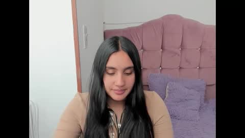caroline_rodriguez_9 online show from 10.06.25