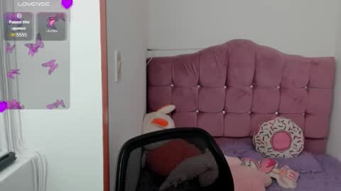 caroline_rodriguez_9 online show from 10.25.25