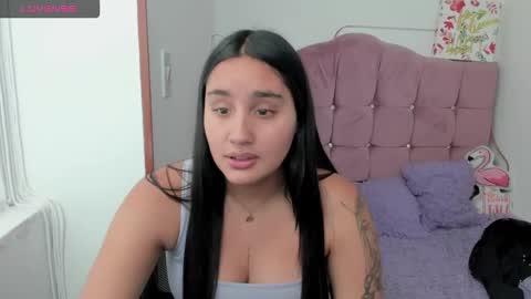 caroline_rodriguez_9 online show from 12.01.25