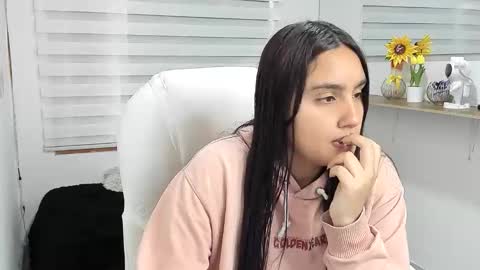 caroline_rodriguez_9 online show from 04.04.26