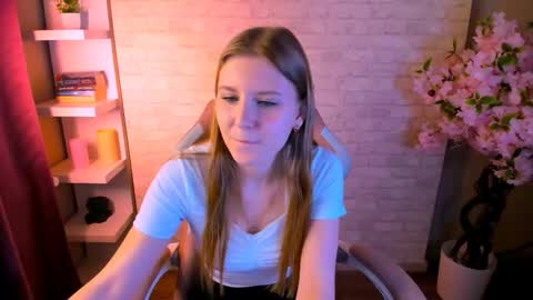 Caroline online show from 02.11.26