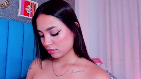 Snapshot of carolineegarcia chatting on 01.16.25 CarolineeGarcia online show from 01.16.25