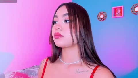 Snapshot of carolineegarcia chatting on 02.20.25 CarolineeGarcia online show from 02.20.25