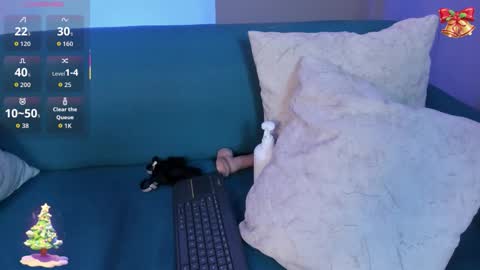 Snapshot of carolinemiller1 chatting on 12.20.25 Caro online show from 12.20.25