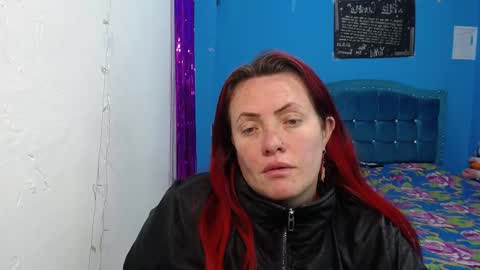 Snapshot of carolinhe_ chatting on 02.04.26 Carolinhe online show from 02.04.26