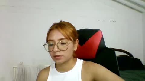 Snapshot of carolinnapinkman chatting on 06.22.26 carolinnapinkman online show from 06.22.26