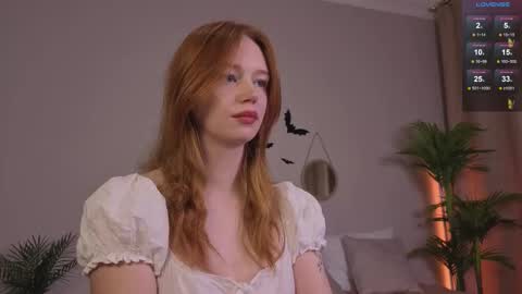 Snapshot of carolinnk chatting on 11.26.25 Caro online show from 11.26.25