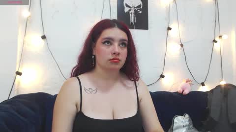 Snapshot of carolrousee chatting on 02.28.26 carolina online show from 02.28.26