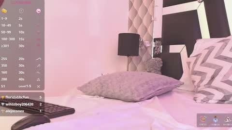 Caro Gmez  online show from 01.30.25