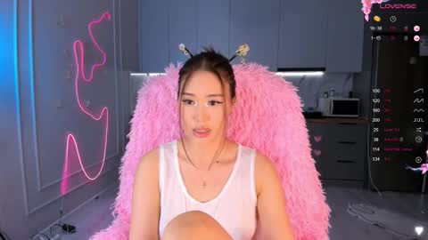 Snapshot of carpe_diemmm chatting on 09.10.25 Yummi online show from 09.10.25