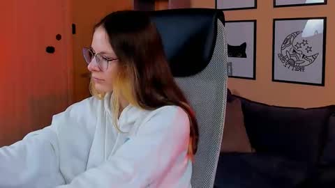 carrie_roses online show from 10.02.25