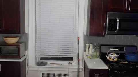 Snapshot of carriemadsin chatting on 11.24.25 carrie madsin online show from 11.24.25