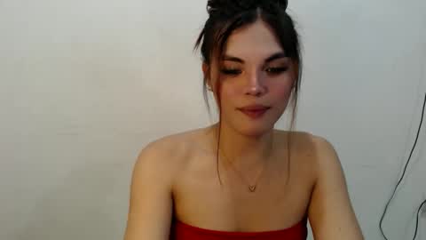 Snapshot of carsongrays chatting on 12.21.25 Carson online show from 12.21.25