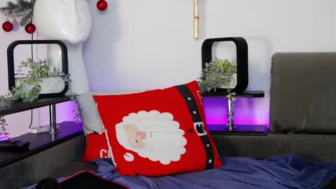 Snapshot of carter_reos chatting on 12.22.24 Carter online show from 12.22.24