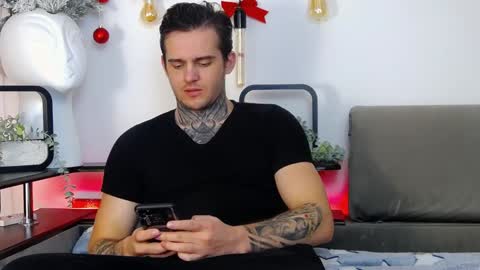 Snapshot of carter_reos chatting on 12.26.24 Carter online show from 12.26.24