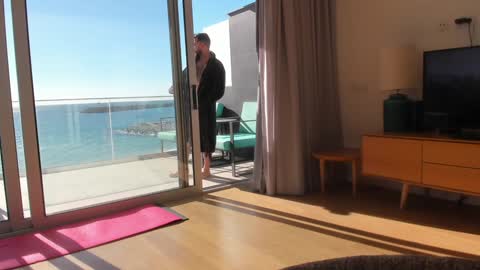 Snapshot of casalvinte5 chatting on 12.24.24 Anna Jones and Larry Jones online show from 12.24.24