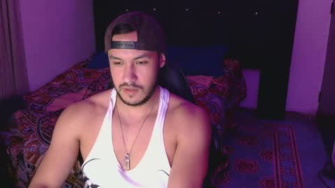 Snapshot of casas_oom chatting on 09.28.25      online show from 09.28.25