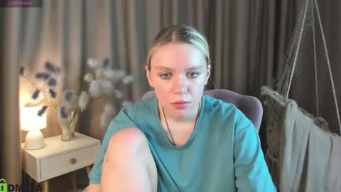 Snapshot of casey__miller chatting on 10.24.25 casey__miller online show from 10.24.25