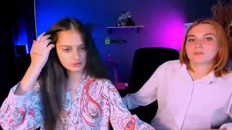 casey_meow_ online show from 09.19.25
