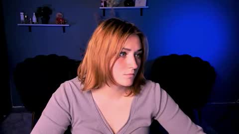 casey_meow_ online show from 10.20.25