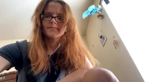 Snapshot of casidy1 chatting on 01.28.25 casidy1 online show from 01.28.25