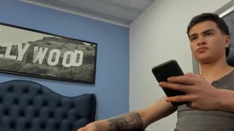 Snapshot of casper_white_ chatting on 09.21.25 casper_white_ online show from 09.21.25