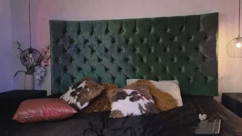 Snapshot of casper_white_ chatting on 09.27.25 casper_white_ online show from 09.27.25