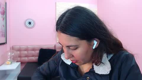 573215024606 online show from 11.20.25