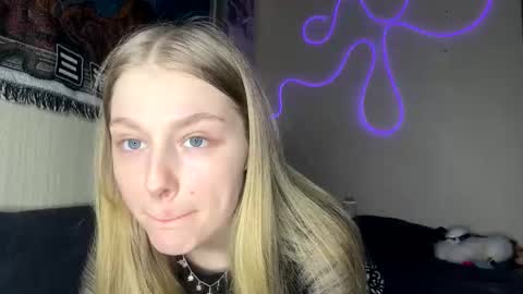 Snapshot of cassandramur chatting on 02.18.26 Cassandra online show from 02.18.26
