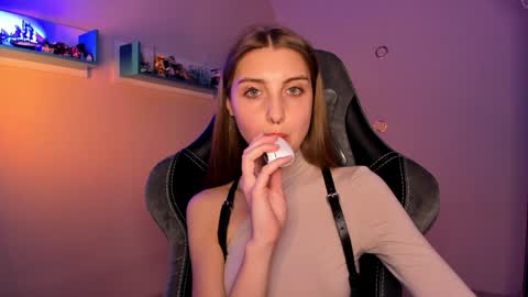 Seductress Cassia  FINDOM AND SADISM  NO NUDE online show from 01.12.25