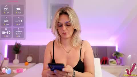 Snapshot of cassidyanne chatting on 01.18.26 cassidyanne online show from 01.18.26