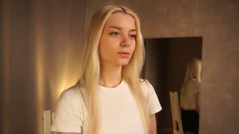 Cassie online show from 02.12.25