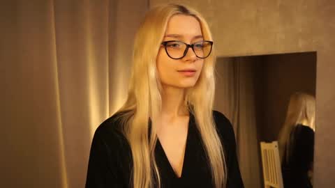 Cassie online show from 03.02.25