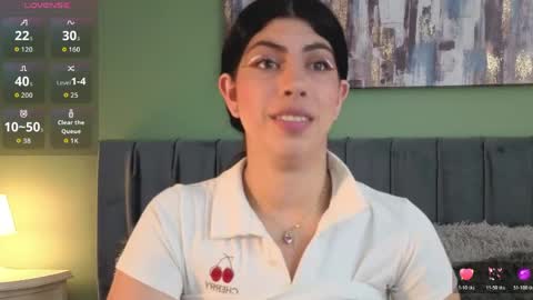 Snapshot of cassie_bloom chatting on 05.27.26 cassie_bloom online show from 05.27.26