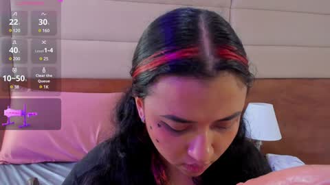 Snapshot of cassie_ibarra chatting on 12.29.24 cassie online show from 12.29.24