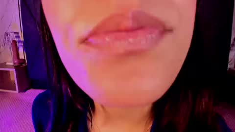 Cassie Jones online show from 09.12.25