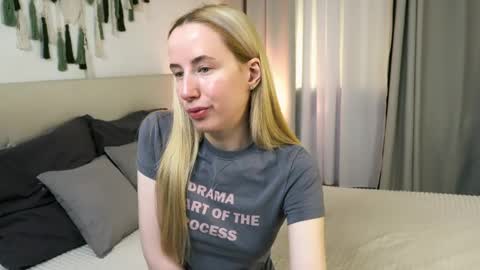 Snapshot of cassie_kelman chatting on 04.26.26 Cassie online show from 04.26.26